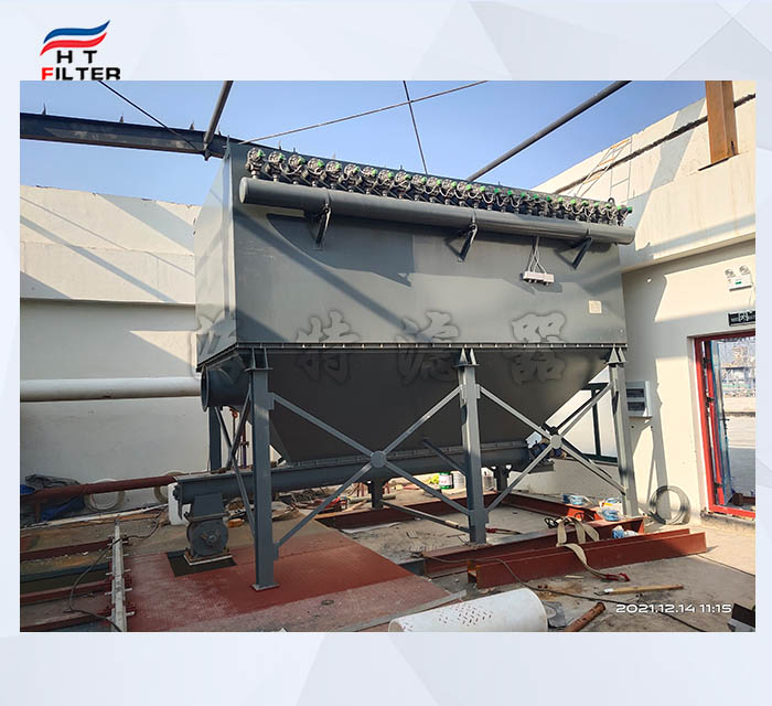 工業(yè)粉塵袋式除塵器